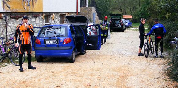 harom_var_kupa_csesznek_2009_0001