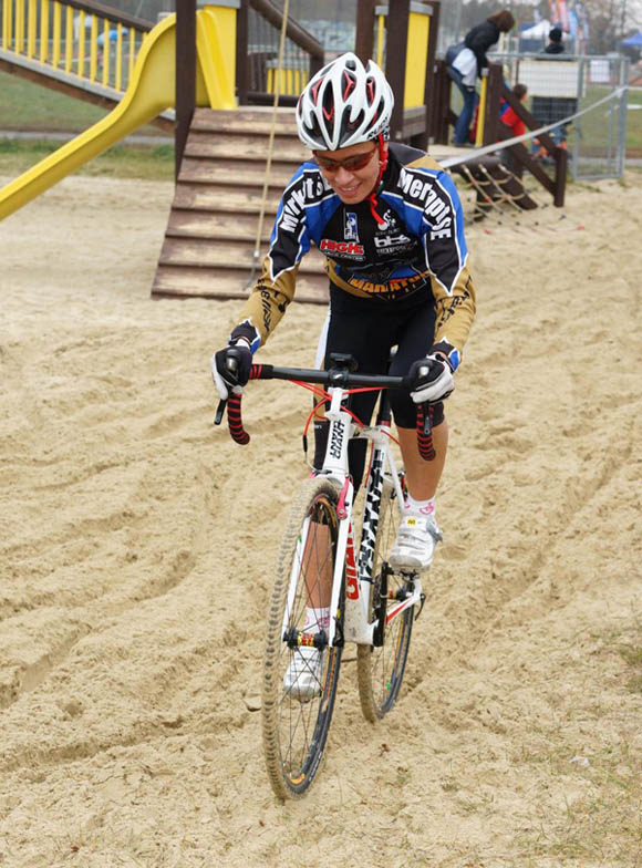 locargo_veszprem_cross_bartos_judit_supercross_100