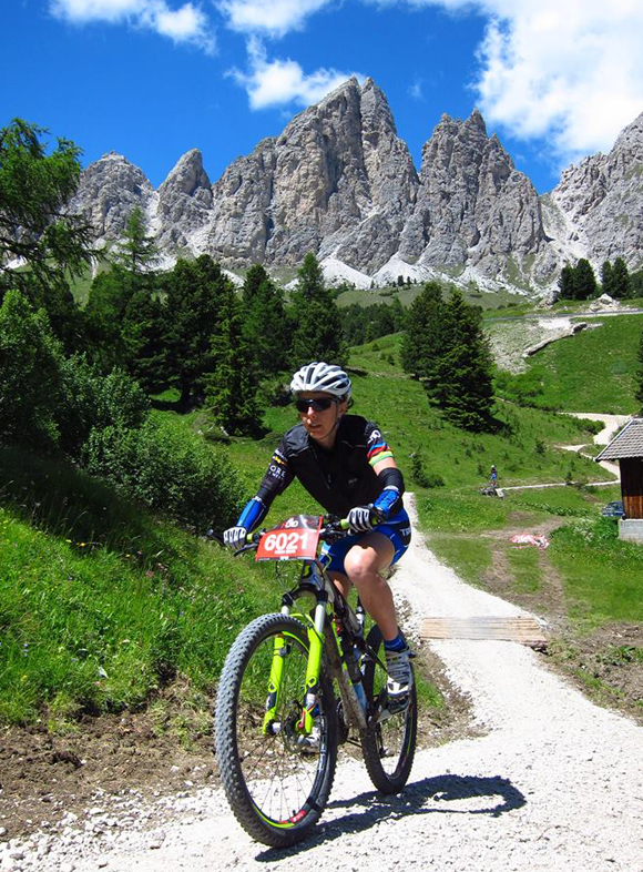 afterhero_dantercepies_ride_sellaronda_hero_23